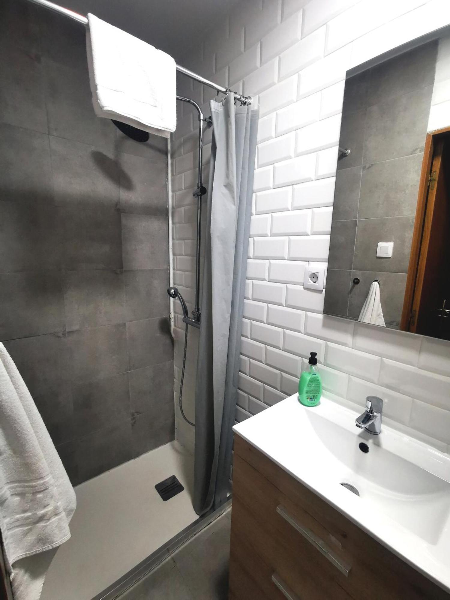 Green Hostel Oviedo Ngoại thất bức ảnh